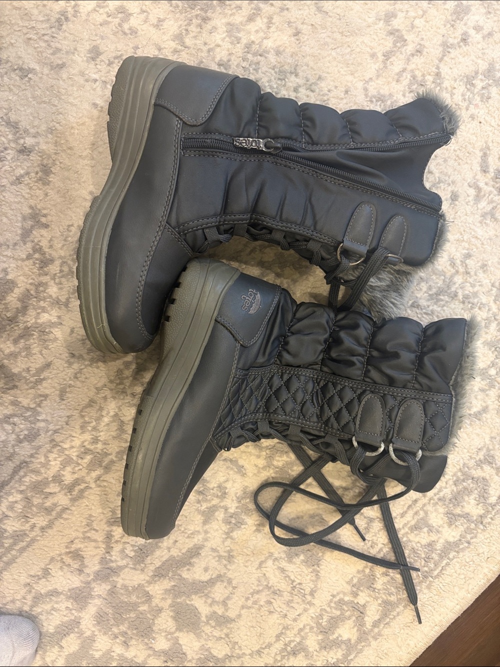 Women’s Black Winter Lace-Up Ankle Boots with Faux Fur